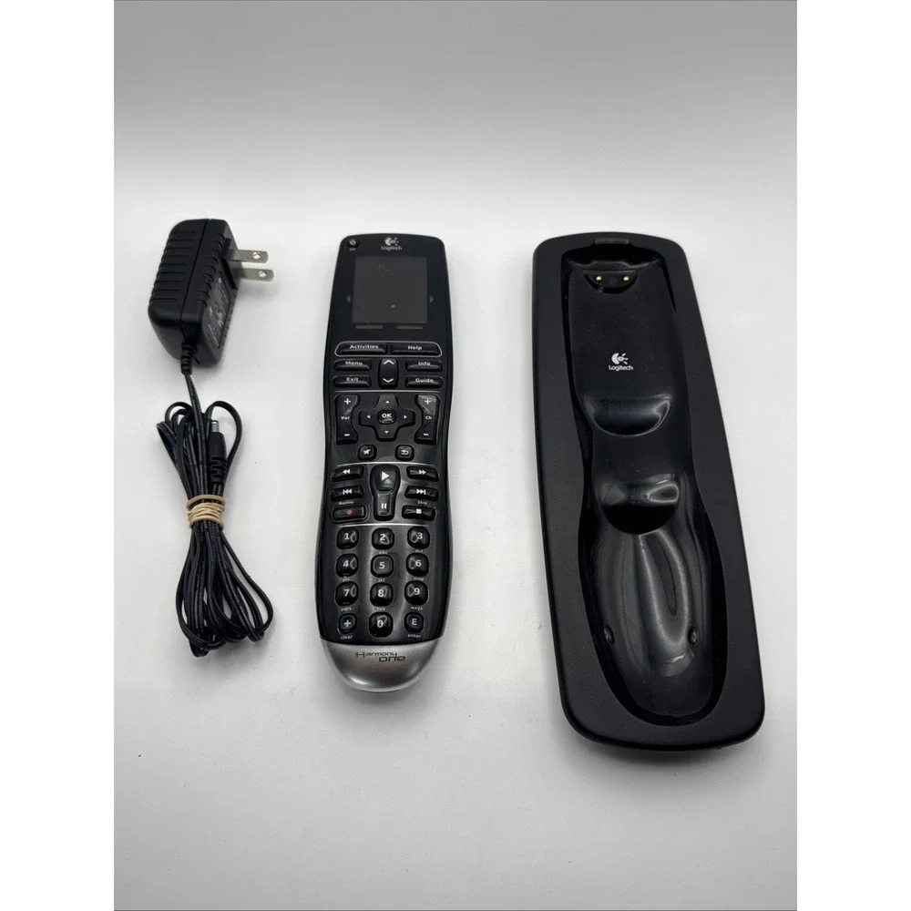 Logitech Harmony One R-IY17 Universal Remote Control w Charging Base TESTED READ